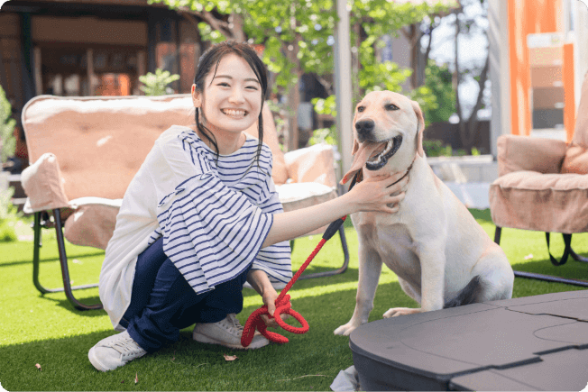 犬と女性